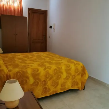 Anfora Giallo Canneto (Lipari)