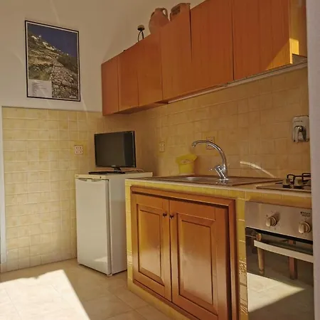 Anfora Giallo Canneto (Lipari)