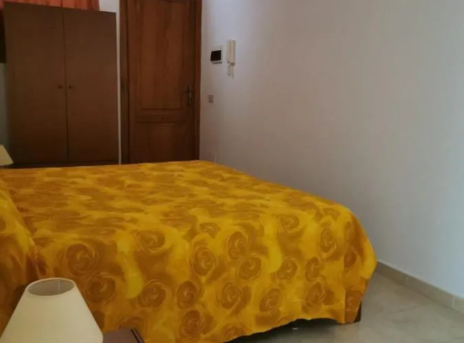 Anfora Giallo Canneto (Lipari)